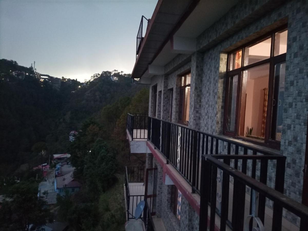 Thakur Homes- Couple And Family Friendly Homestay Shimla Zewnętrze zdjęcie