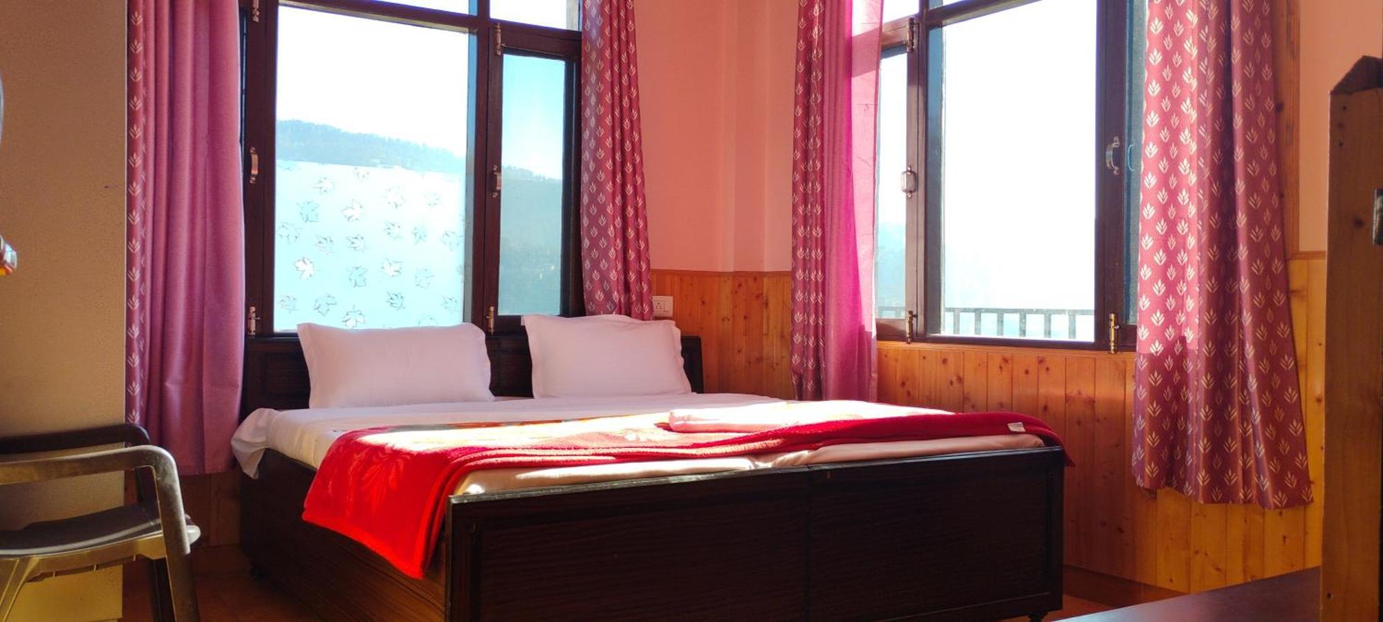Thakur Homes- Couple And Family Friendly Homestay Shimla Zewnętrze zdjęcie